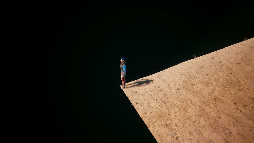 The Edge of Exploration and Storytelling: A Reflection on Machinima